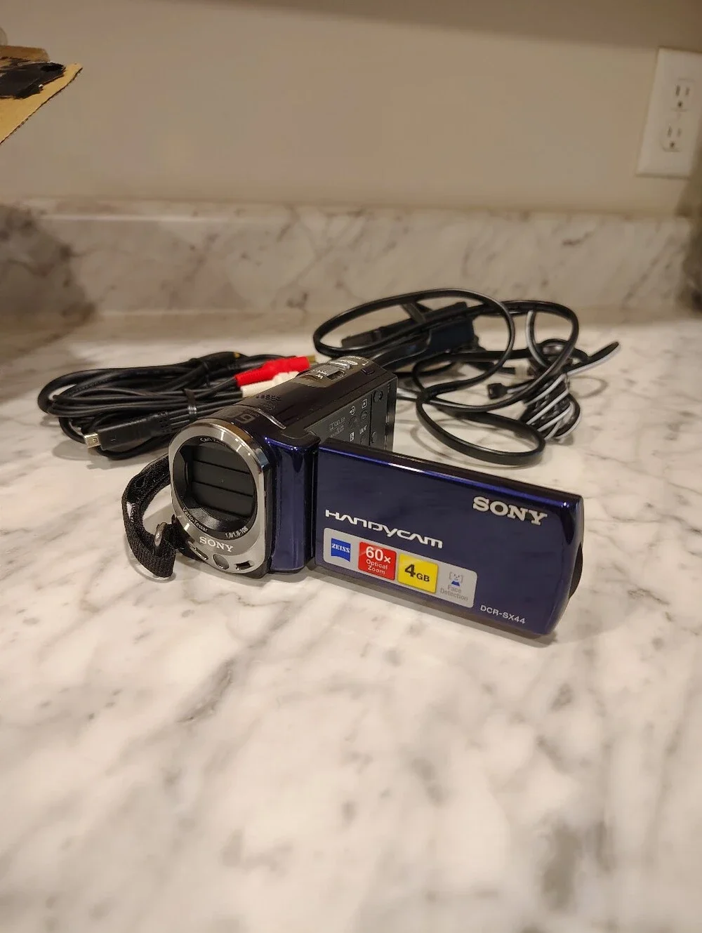 Sony Handycam DCR-SX44 Digital Video Recorder